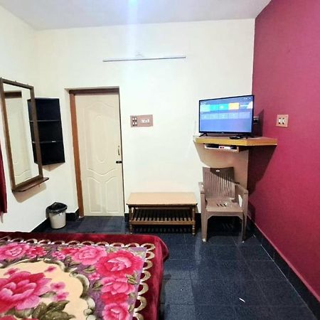 Sona Holidays Inn Кодайканал Экстерьер фото
