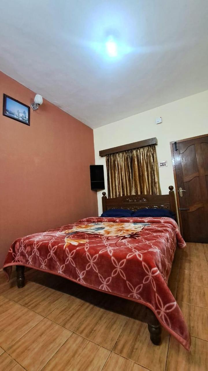 Sona Holidays Inn Кодайканал Экстерьер фото
